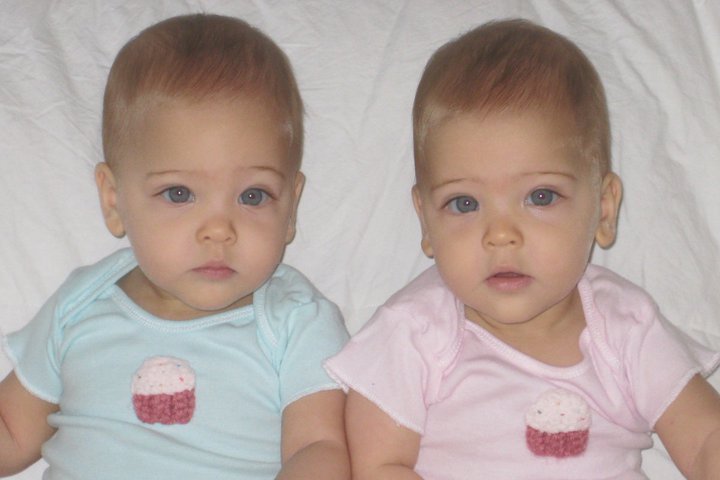 Ces Jumeaux Identiques Nes En 07 Ont Grandi Et Ont Ete Choisis Comme Les Plus Beaux Jumeaux Du Monde Entier Un Jour De Reve Ces Jumeaux Identiques Nes En 07 Ont Grandi Et Ont Ete Choisis Comme Les Plus Beaux Jumeaux Du Monde Entier Un Jour De Reve