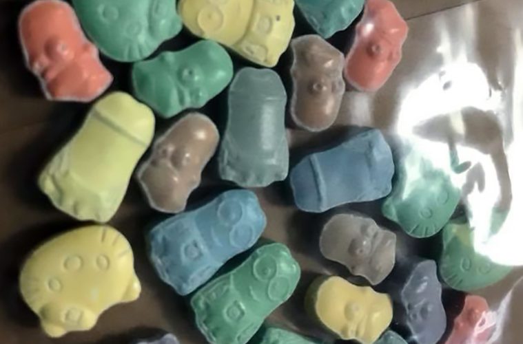 La Police Craint Ces Drogues Similaires Ressemblent A Des Bonbons A L Approche De Halloween Un Jour De Reve